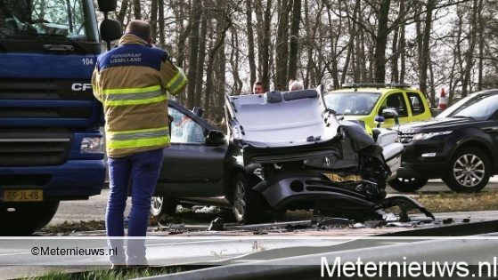 Twee zwaar gewonden na ongeval op N35 bij Zwolle.
