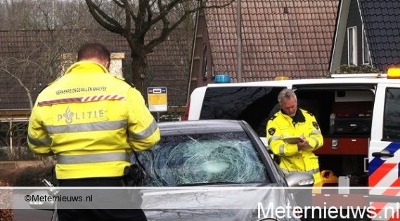 FIETSSTER GEWOND BOTSING AUTO ONGEVAL ZUIDWOLDE2