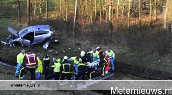 Vijf gewonden na ongeval op n34 De Punt/Zuidlaren.