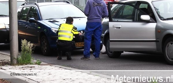 autos opelkaar in hoogeveen