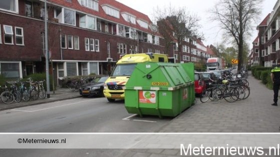 Gewonde na botsing met vuilcontainer Groningen (video)