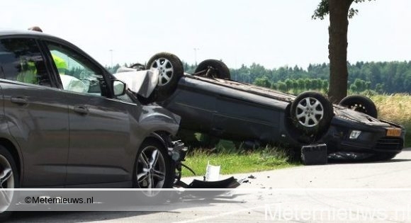 Gewonde na ongeval in Zuidbroek. Gewonde na ongeval in Zuidbroek.