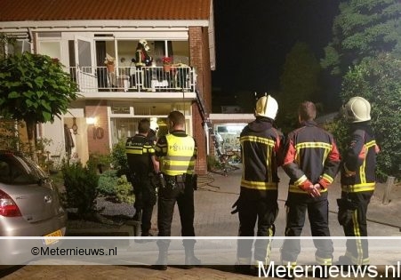 SPOUWMUURBRAND DOOR UITROKEN WESPENEST IN ASSEN4
