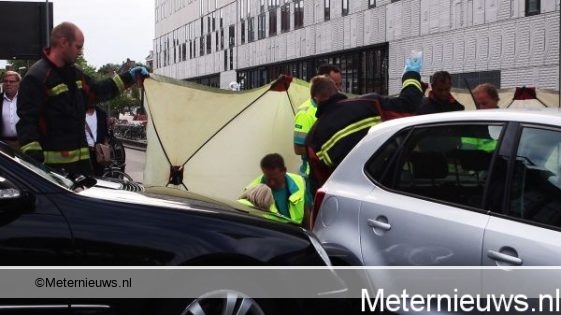 Bestuurder slaat automobilist na ongeval bewusteloos in Groningen.
