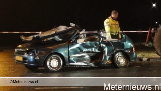 Bestuurder gewond bij ongeval. Bestuurder gewond bij ongeval.