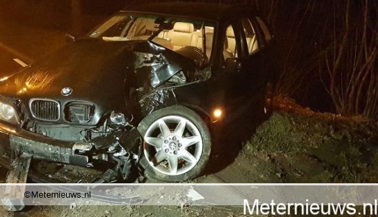 Automobilist gewond na ongeval in Hardenberg. Automobilist gewond na ongeval in Hardenberg.