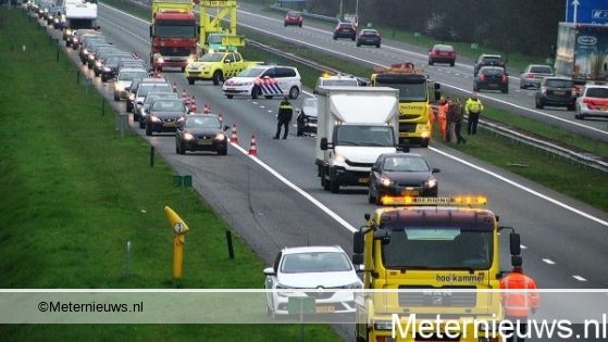 Twee ongelukken op de A28 bij De Wijk.