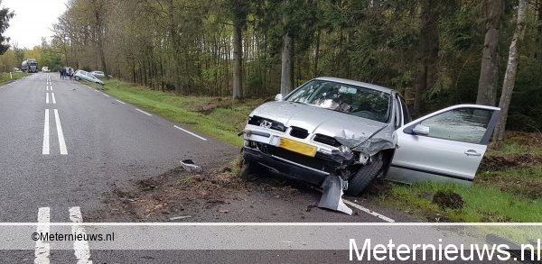 autos botsen in dwingeloo