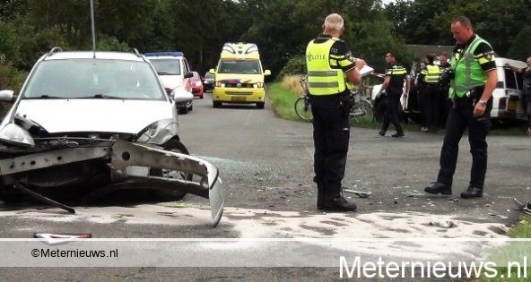 Drie gewonden na ongeval in Boerakker. Drie gewonden na ongeval in Boerakker.