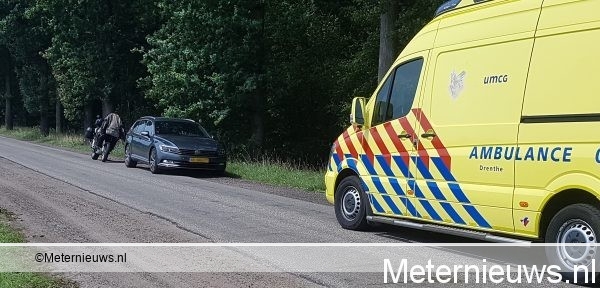 Motorrijder gewond na aanrijding met automobilist in Zeyerveen. Motorrijder gewond na aanrijding met automobilist in Zeyerveen.