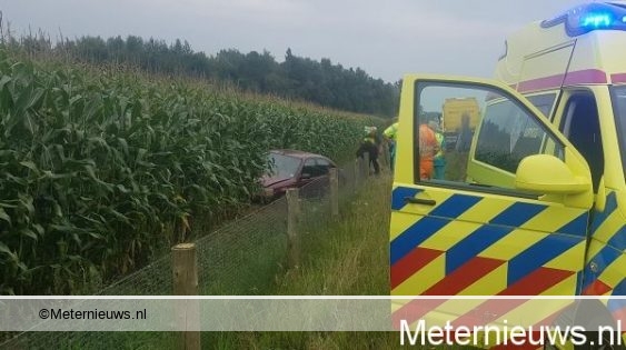 Aanhoudingen na ongeval n34 in Drouwen.