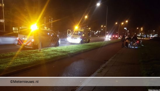 Fietsster gewond na botsing met fietser in Assen. Fietsster gewond na botsing met fietser in Assen.
