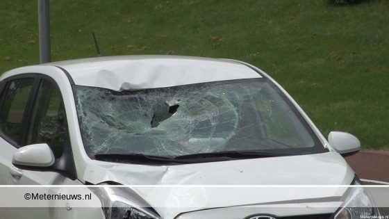 Voetganger ernstig gewond bij aanrijding Hoogezand. Voetganger ernstig gewond bij aanrijding Hoogezand.