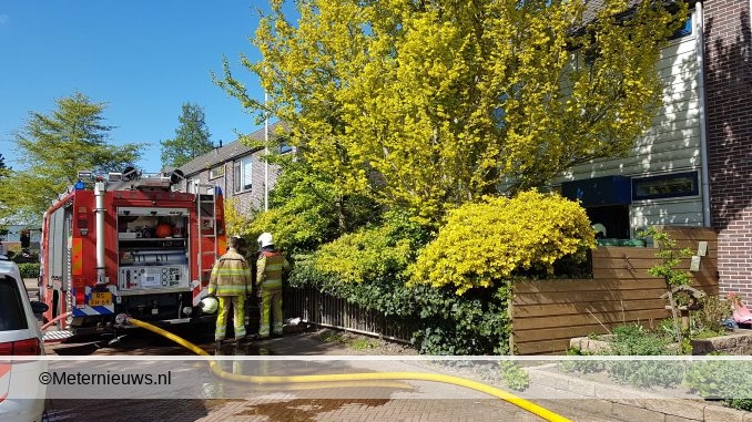 brand in kruipruimte woning in Nieuwleusen
