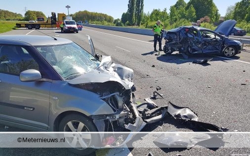 Fietsster ernstig gewond bij ongeval in Kootwijkerbroek. Fietsster ernstig gewond bij ongeval in Kootwijkerbroek.
