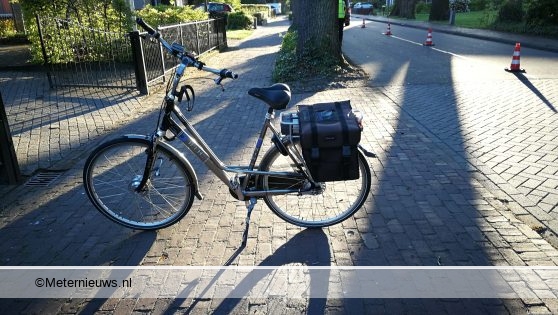 Fietser in Zuidwolde aangereden en gewond geraakt. Fietser in Zuidwolde aangereden en gewond geraakt.