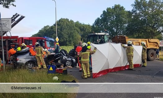 Ernstig ongeval op de weg Veeningen in Veeningen. Ernstig ongeval op de weg Veeningen in Veeningen.