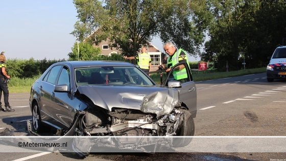 Gewonden na ongeval in Nieuwolda. Gewonden na ongeval in Nieuwolda.