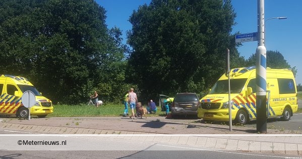 Vrouw en kind gewond na ongeval op de N371 bij Bovensmilde. Vrouw en kind gewond na ongeval op de N371 bij Bovensmilde.