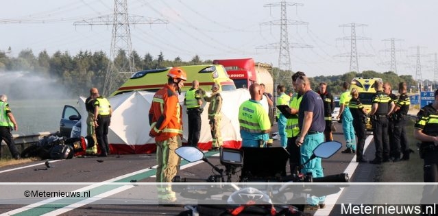 Dodelijk ongeval op de N34 bij Emmen. Dodelijk ongeval op de N34 bij Emmen.