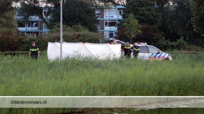 DODE IN WATER IN KAMPEN3