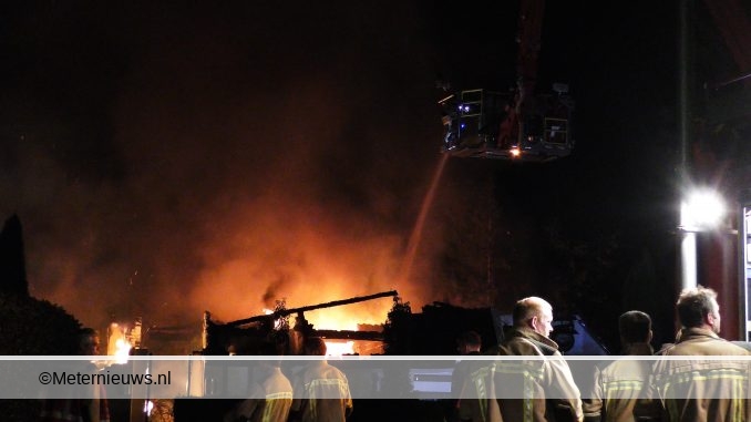 SEX BOERDERIJ AFGEBRAND IN DE KIEL5
