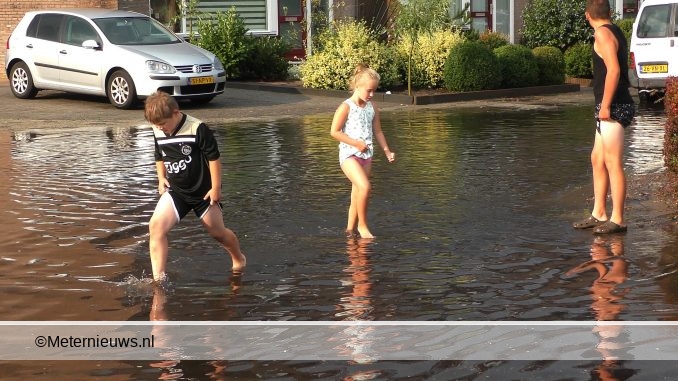 WOLKBREUK ZET DRENTS DORP ALTEVEER BLANK0