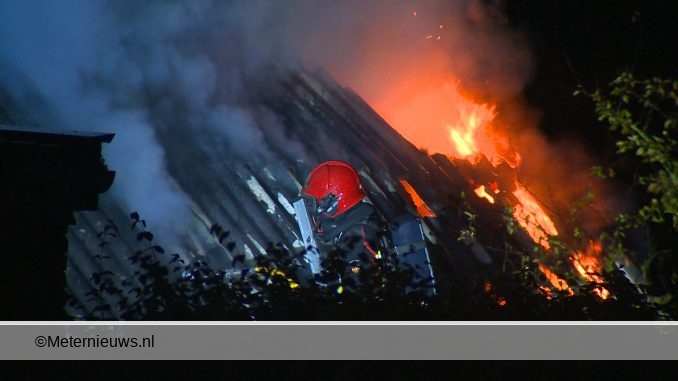 brand schuurtje in midwolda