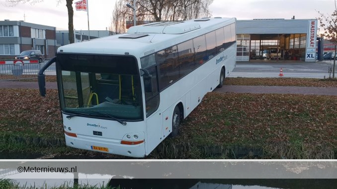 TOURINGSCAR DUIKT SLOOT IN IN ASSEN