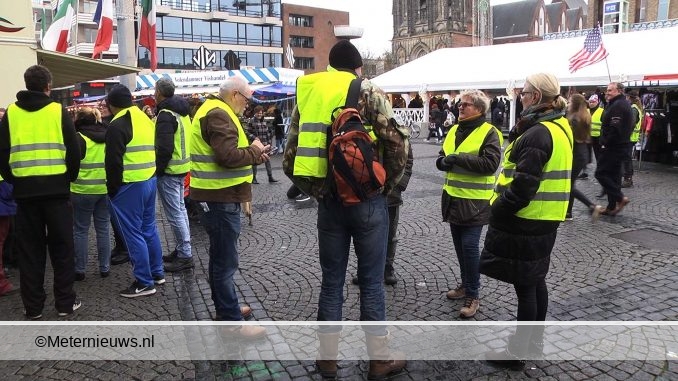 ACTIE GELE HESJES IN GRONINGEN RUSTIG VERLOPEN