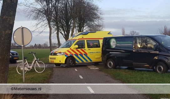 Fietsster gewond na ongeval in Ruinerwold. Fietsster gewond na ongeval in Ruinerwold.