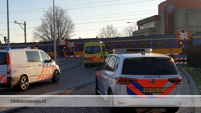 PERSOON ONDER TREIN BIJ STATION ASSEN2