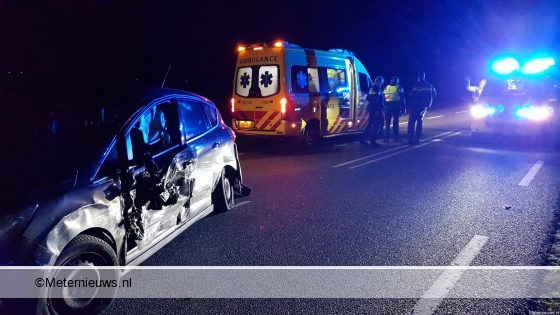 Drie gewonden na aanrijding tussen twee auto’s in Erm. Drie gewonden na aanrijding tussen twee auto’s in Erm.