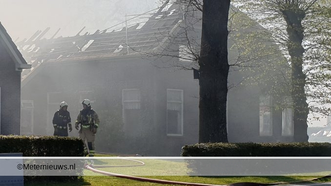 boerderijbijrenovatieinbrandGieterveen2