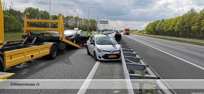 Vijf km file na ongeval op A28 knooppunt Hoogeveen.