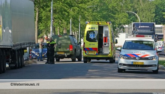 Militair gewond bij aanrijding met legervoertuig Meppel. Militair gewond bij aanrijding met legervoertuig Meppel.
