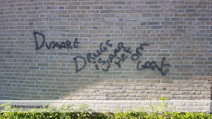 GEREFORMEERD KERKELIJK CENTRUM ONDER GRAFFITI2