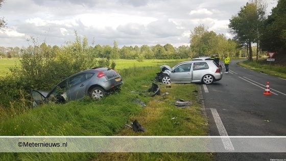 Aanrijding op de N372 tussen Roden en Nietap. Aanrijding op de N372 tussen Roden en Nietap.