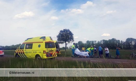 Drie fietsers in Ruinerwold aangereden. Drie fietsers in Ruinerwold aangereden.