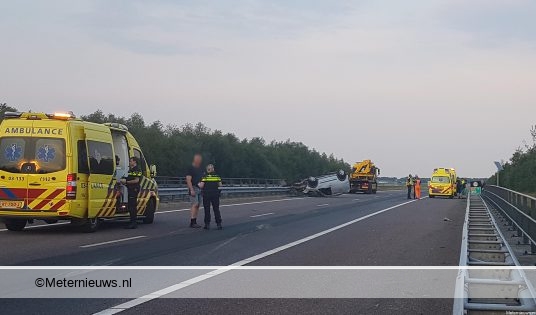 Twee gewonden na ongeval op A37 bij Nieuw Amsterdam. Twee gewonden na ongeval op A37 bij Nieuw Amsterdam.