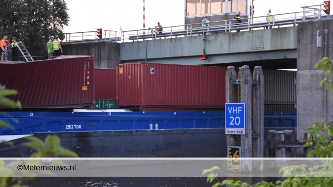 schipvast onderbrug in Groningen
