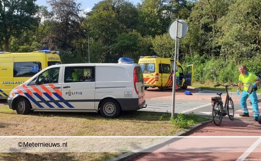 E biker ernstig gewond na botsing tegen auto in Norg. E biker ernstig gewond na botsing tegen auto in Norg.