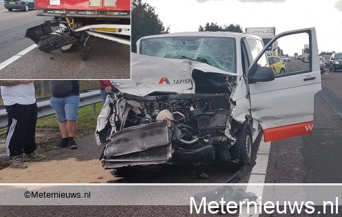 Ernstig ongeval met vrachtwagen A37 Klazienaveen.