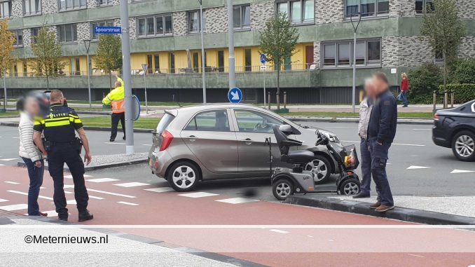 scootmobieler gewond botsing auto in assen2