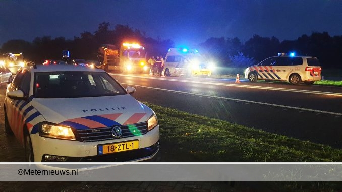 AUTOS BOTSEN OP N34 BIJ GIETEN