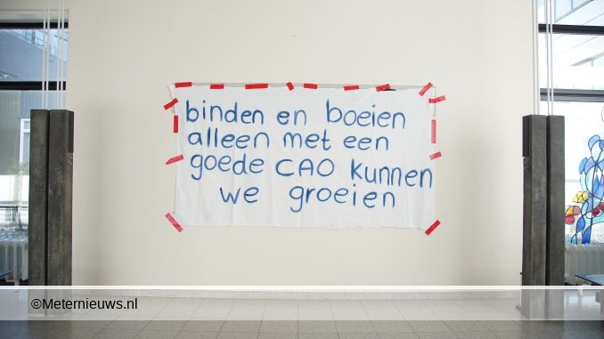 SPANDOEKEN KONDIGEN ACTIE AAN IN ZIEKENHUIS ASSEN8