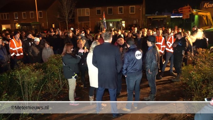 boerendiscusie2ekamerledenHoogeveen2web