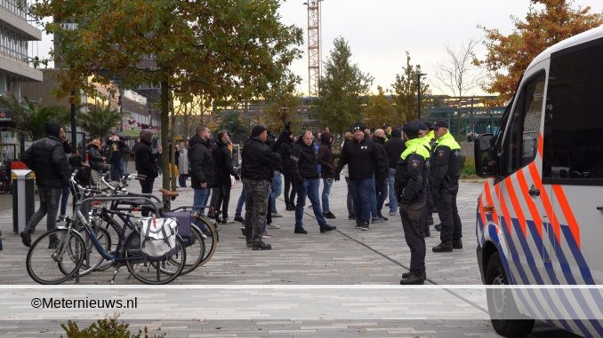 politieinzet in Emmen sint intocht