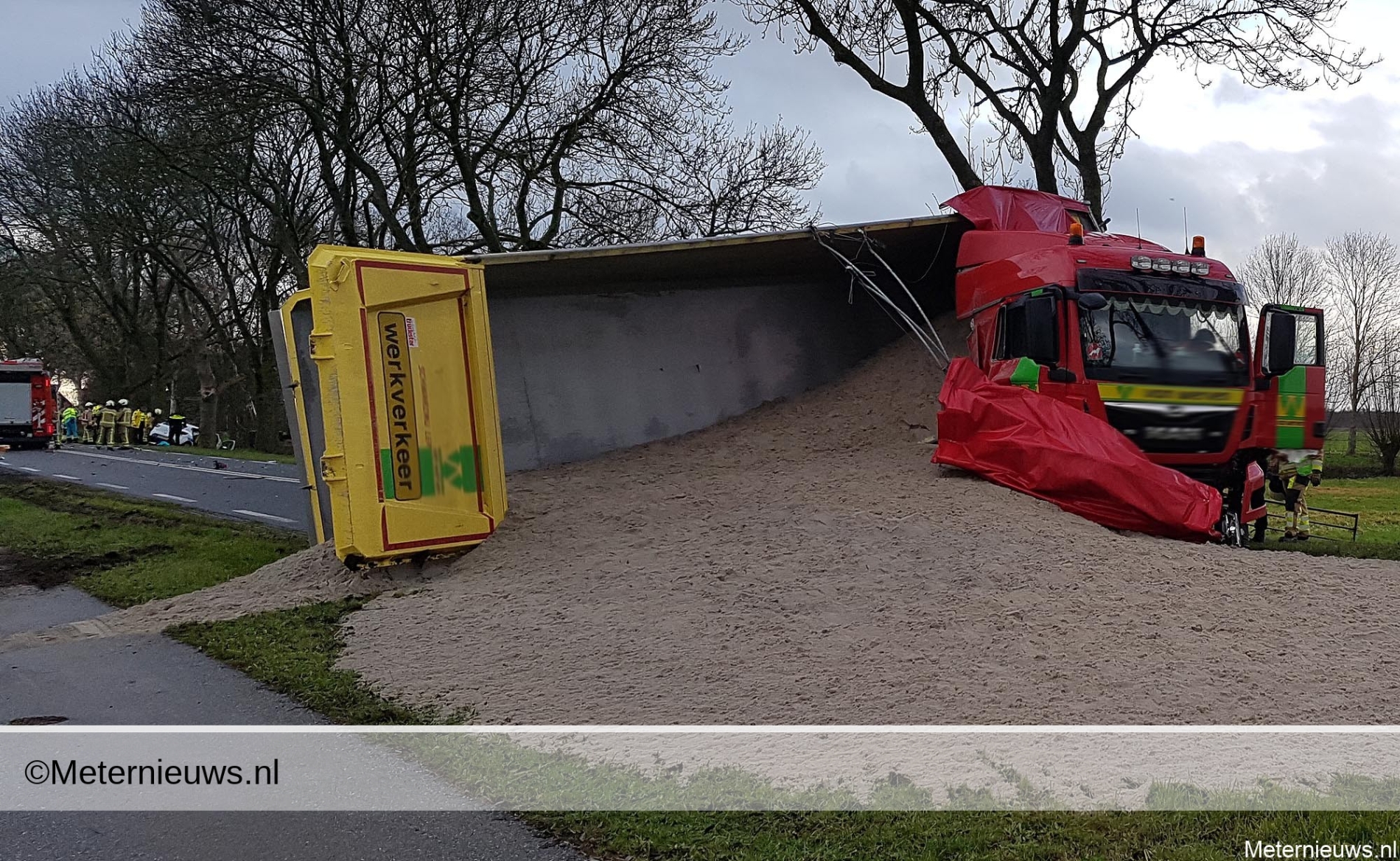 Ernstig ongeval met vrachtwagen N375. Ernstig ongeval met vrachtwagen N375.