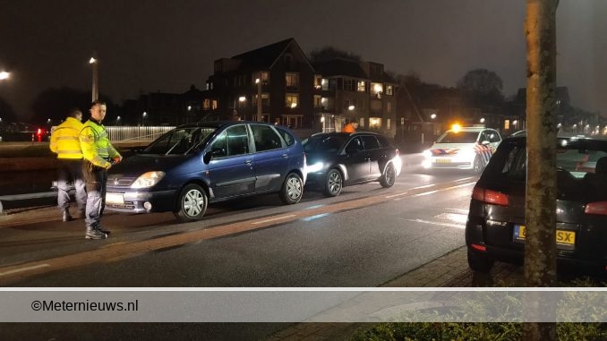 AUTO'S BOTSEN IN ASSEN